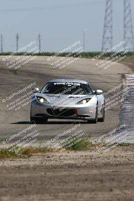 media/May-11-2024-Lotus Club of SoCal (Sat) [[dbcd79269c]]/Intermediate/Session 2 (Outside Grapevine)/